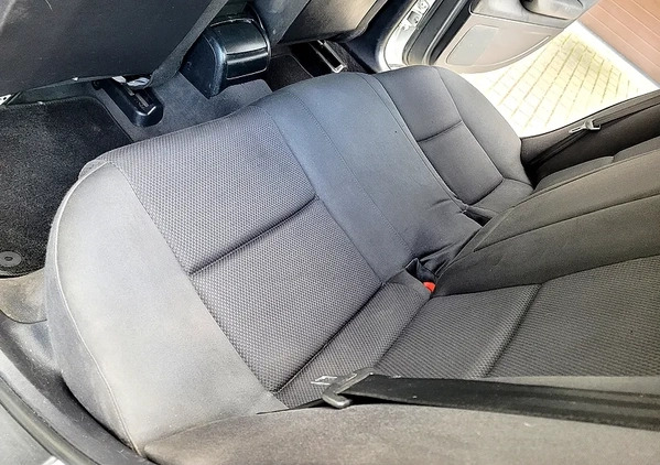 Audi A4 cena 7500 przebieg: 500000, rok produkcji 2001 z Elbląg małe 56